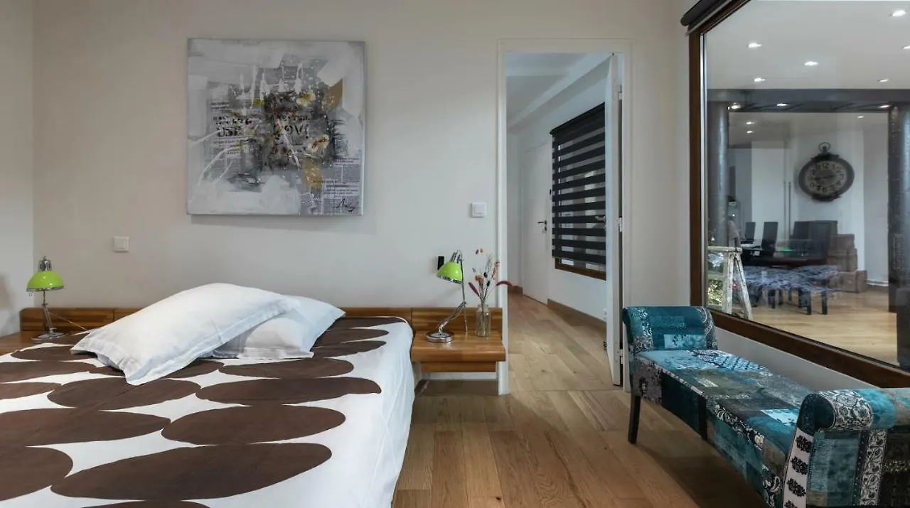 3-bedroom Quai Des Grands Augustins * Paris