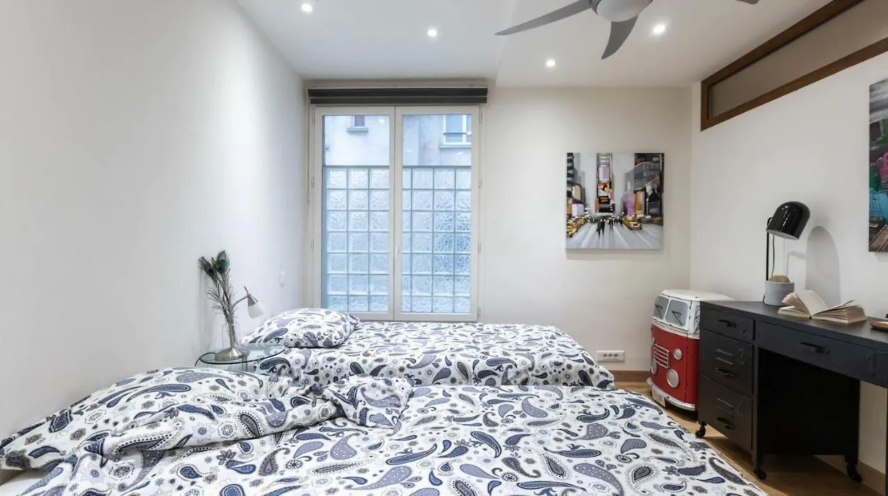Apartment 3-bedroom Quai Des Grands Augustins